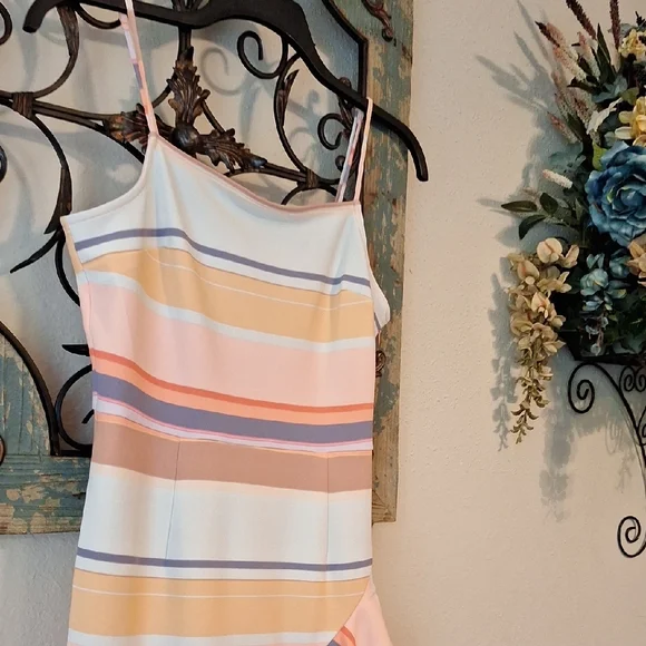 Bar III White Cream Tiered Sundress. NWOT Size MEDIUM - Picture 7 of 12